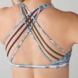Lululemon free to be wild bra size 8